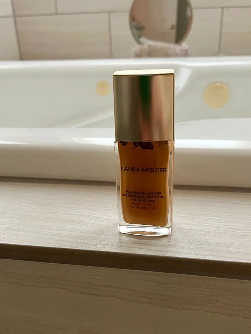 LAURA MERCIER FLAWLESS LUMIERE RADIANCE PERFECTING FOUNDATION